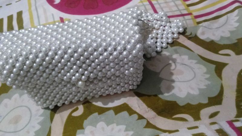 [FREE DELIVERY] Handmade Pearl Bag