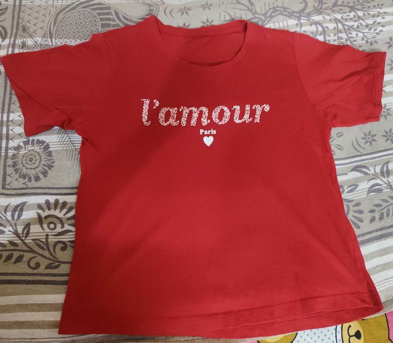 Cute "L'Amour Paris" Graphic Tee