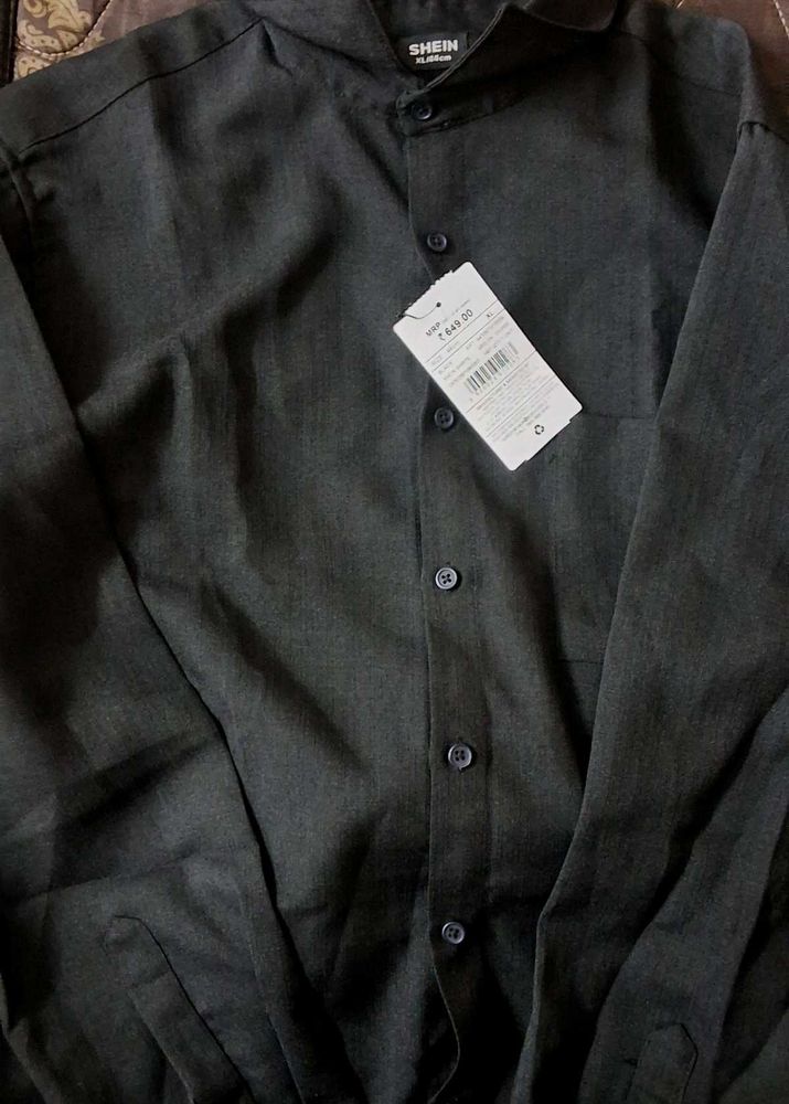 SHEIN Men's Dark Grey Shirt