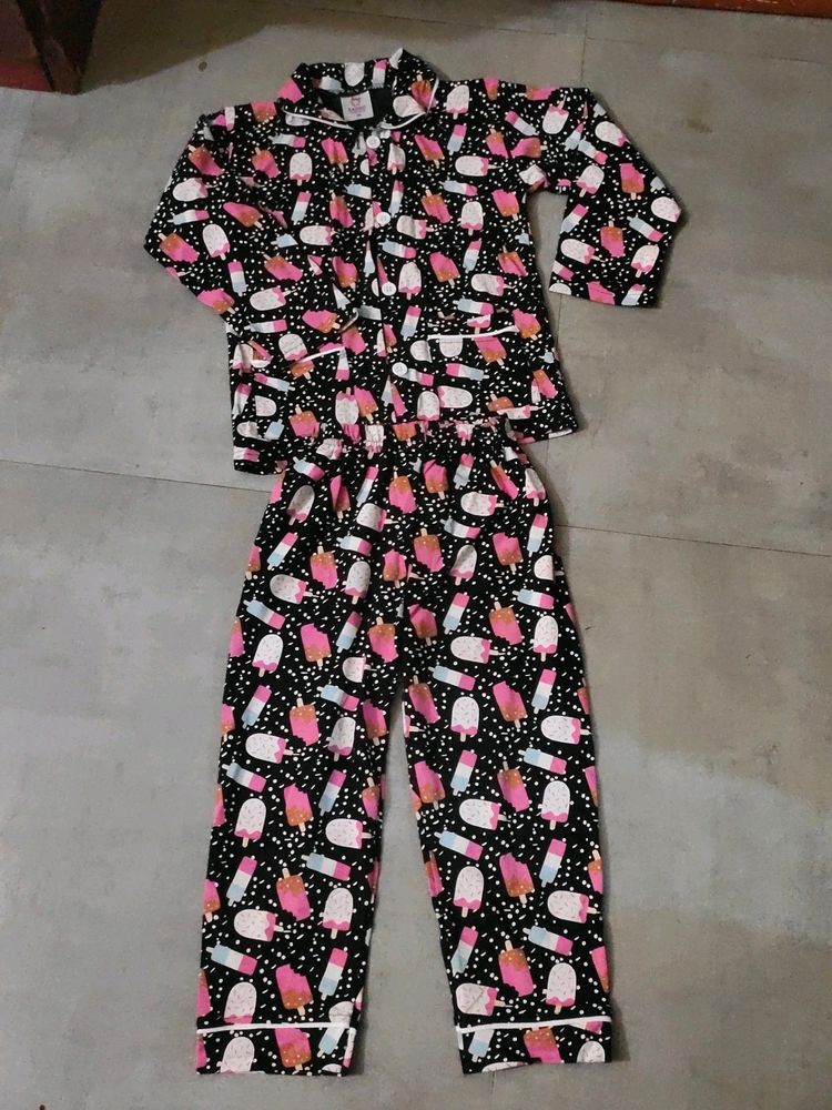 Night Dress For Girl Or Boy With Pocket "" For 7 Year Old """ Ready To Bargain In Cash Prize 🤗