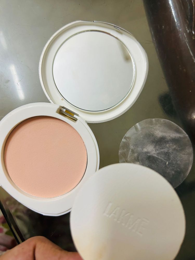 Lakme ivory unused Compact Powder-