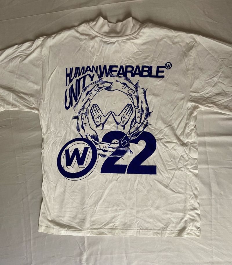 Unique Graphic T-Shirt 💙