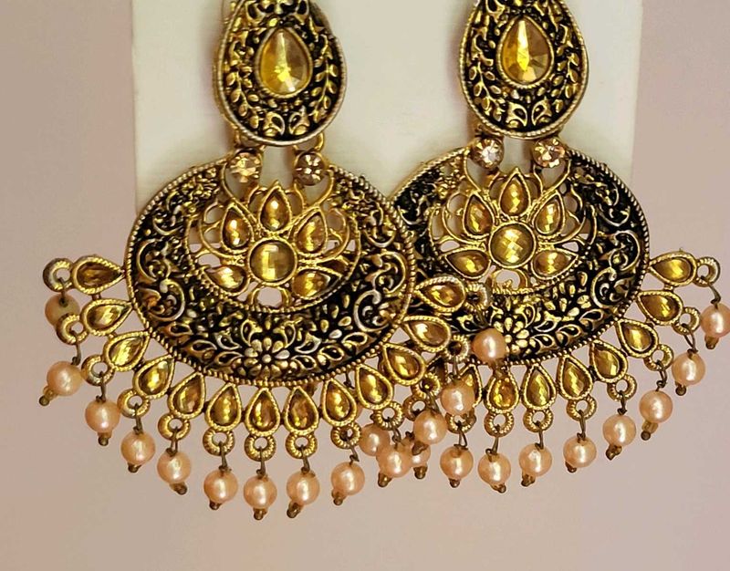 Exquisite Antique Gold Dangle Earrings