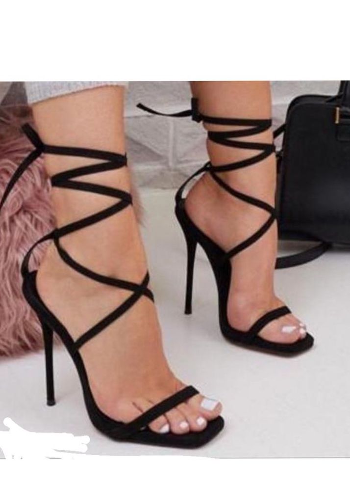 🌸🌸SALE🌺🌺Sexy Black Heels