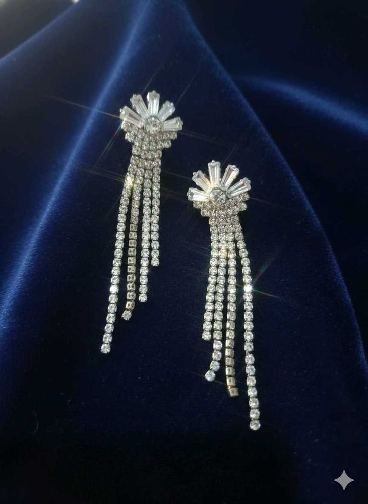 Sparkling Rhinestone Tassel Earrings