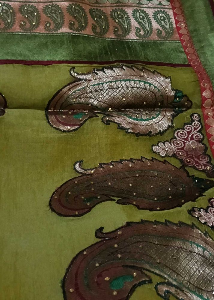 Organza Green Saree with Paisley Motifs