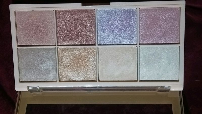 ❗❕Sale❗❕Makeup Revolution Soph X Highlighter Pal