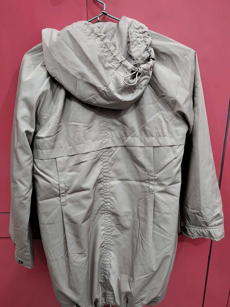 Hooded Lightweight Jacket
