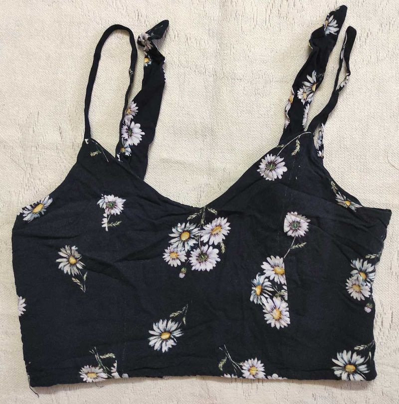 Black Daisy Print Crop Top