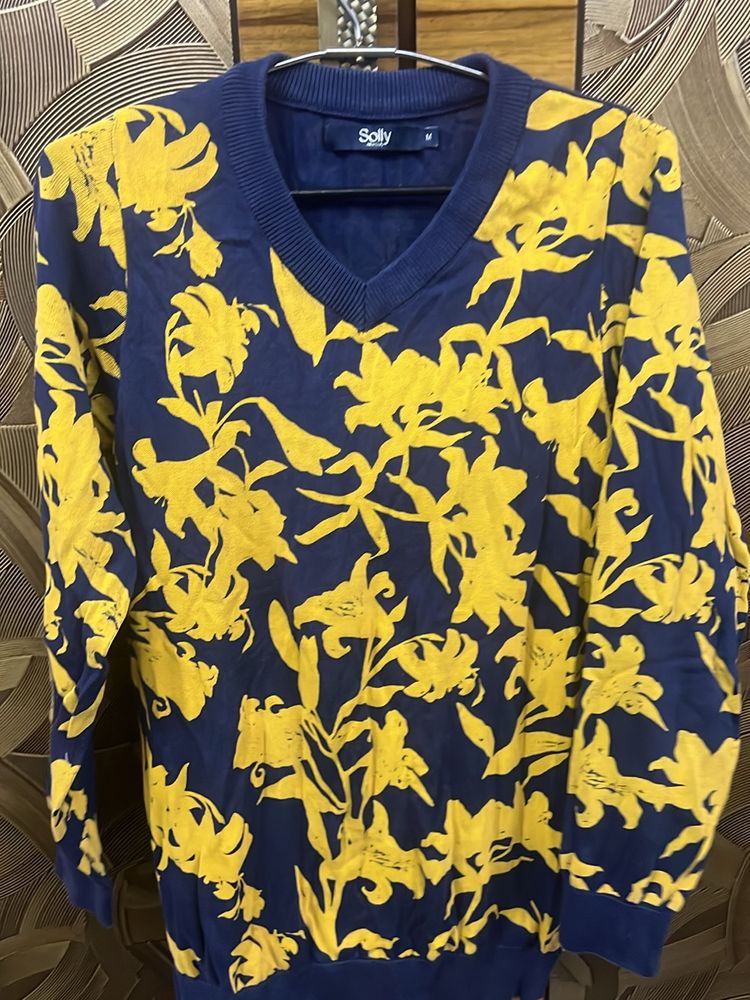 Solly Blue Floral V-Neck Sweater - Size M
