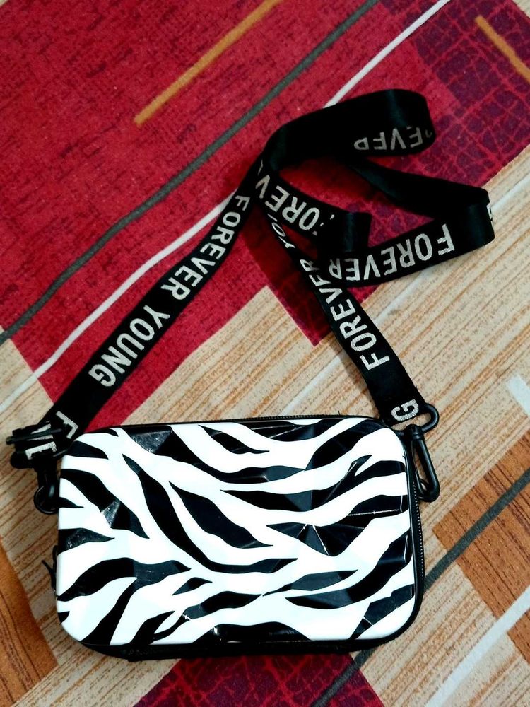 Stylish Zebra Print Crossbody Bag
