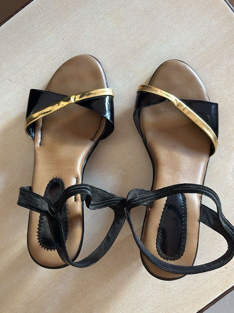 Stylish Black &amp; Gold Sandals