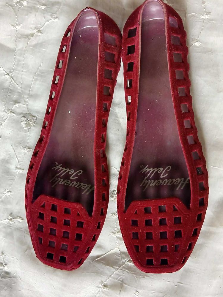 Heavenly Jelly Red Cut-Out Ballet Flats
