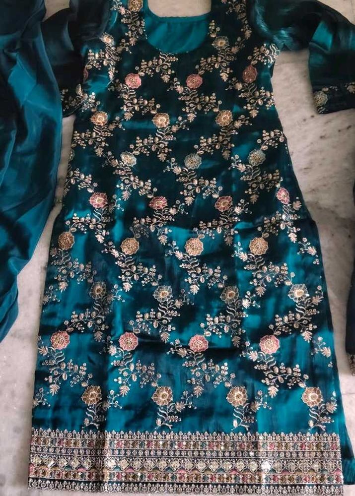 Embroidered Teal Kurta Set
