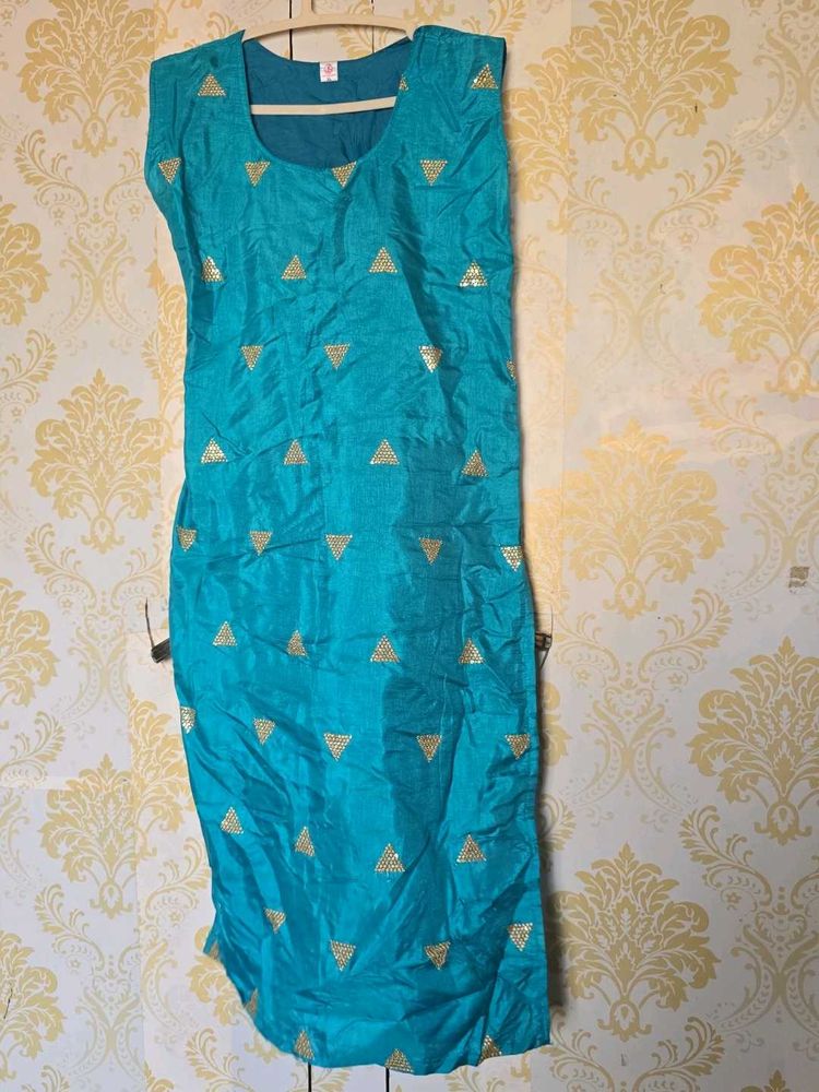 Teal Kurta with Gold Triangle Print