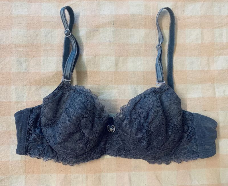 Lace Detail Bra🖤