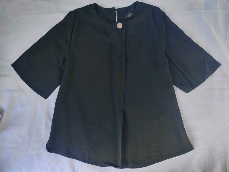 Chic Black Kimono Sleeve Top