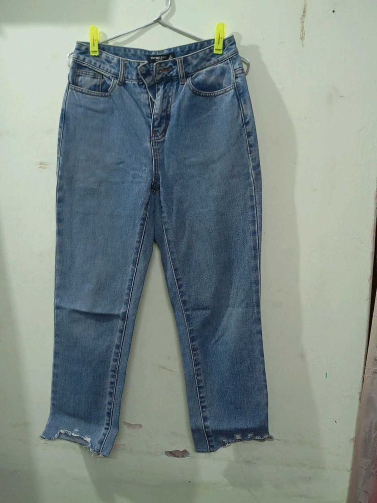 Light Wash Distressed Hem Jeans