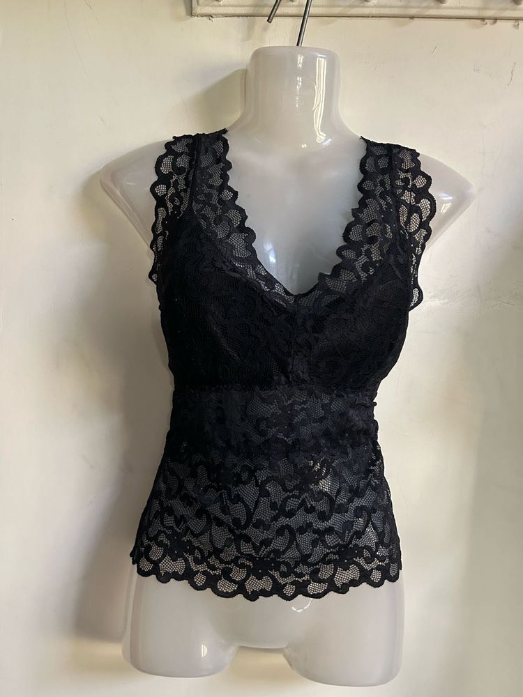Black Lace V-Neck Sleeveless Top
