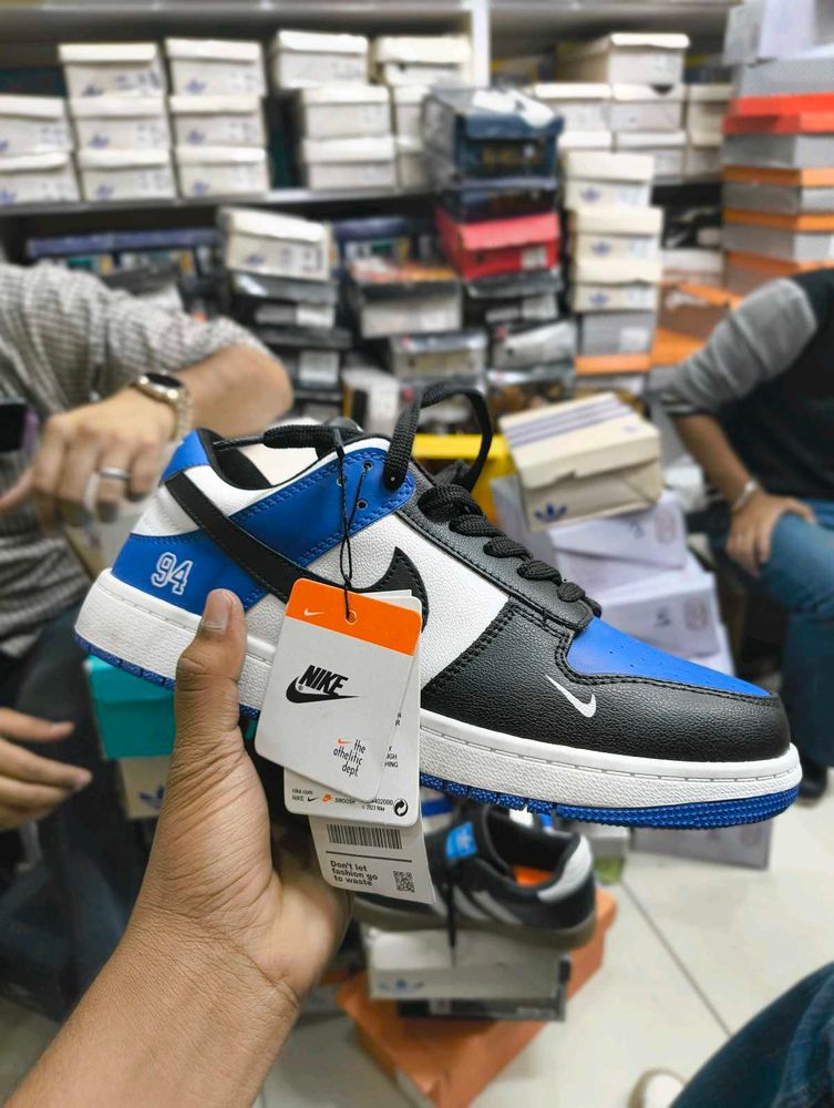 Nike Sneakers