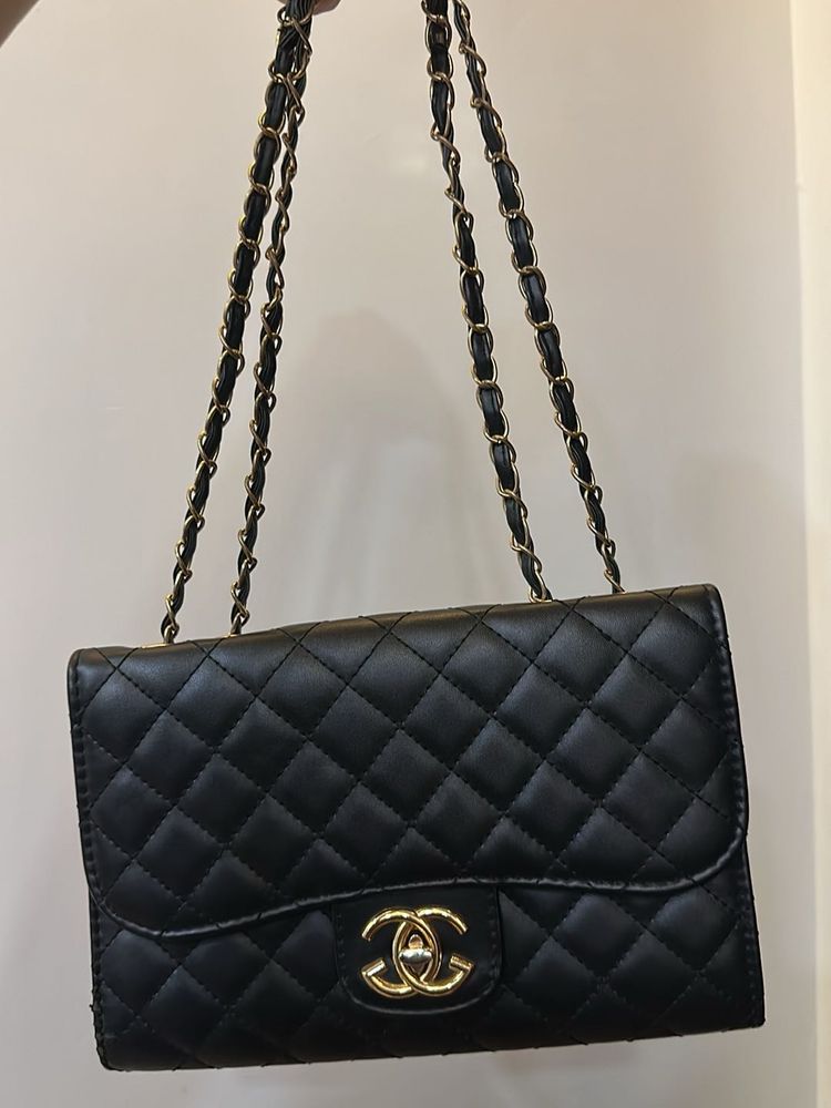 Chic Quilted Chain Handbag