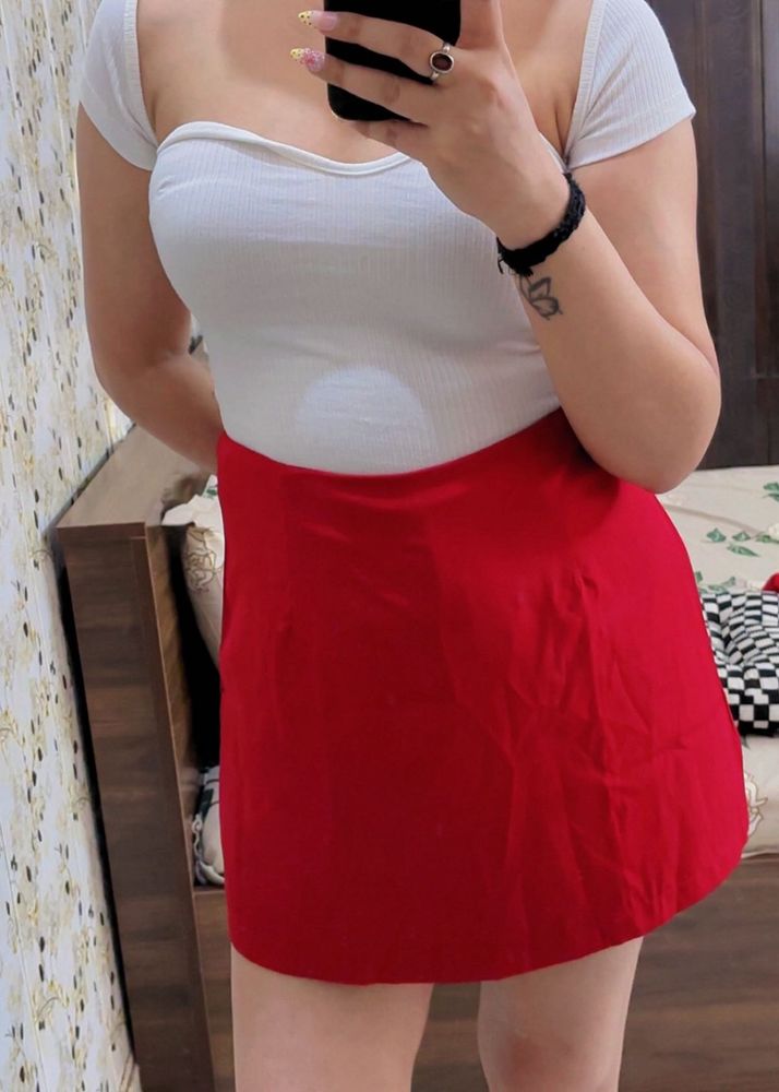 Ribbed White Short Sleeve Crop Top