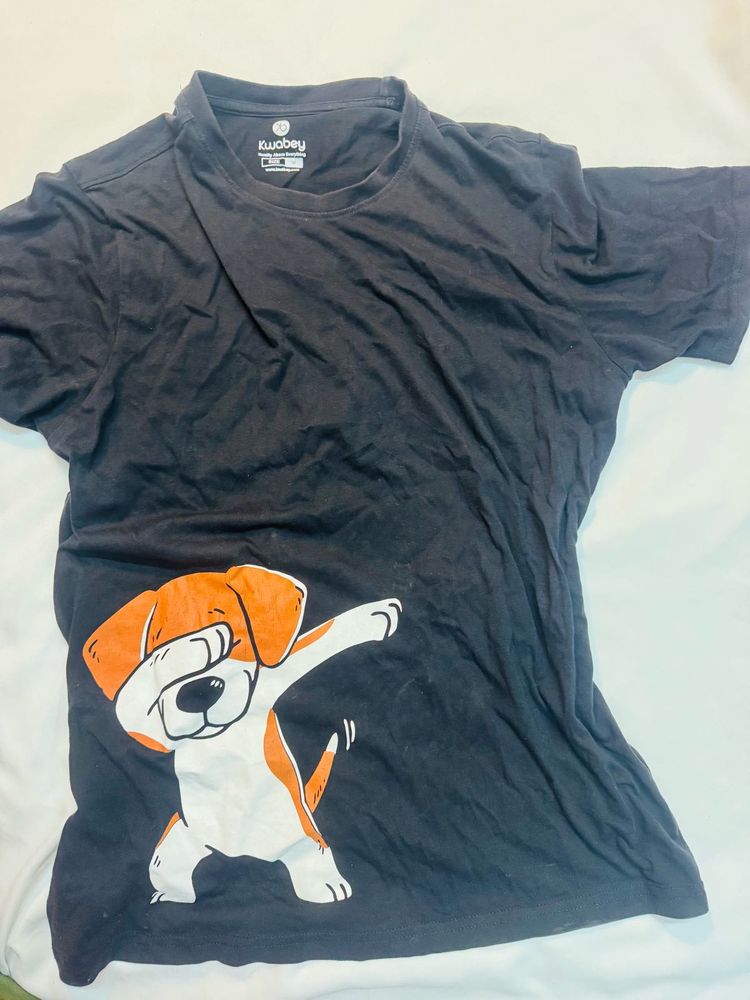 Dog dabbing Graphic Tee