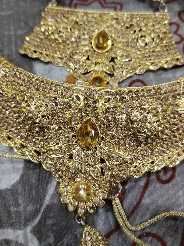 Exquisite Kundan Bridal Choker Set