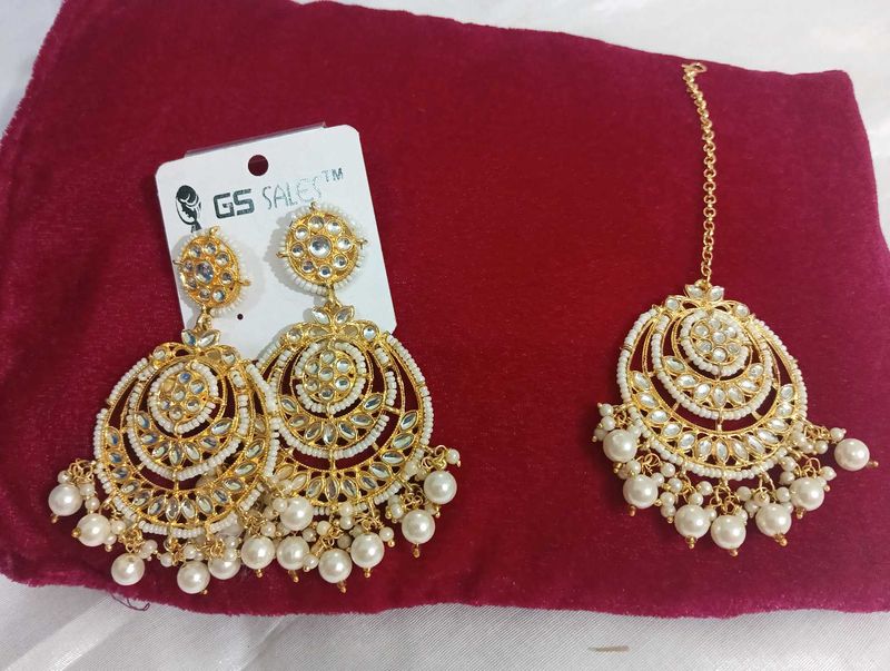 Earrings and Maang Tikka Set