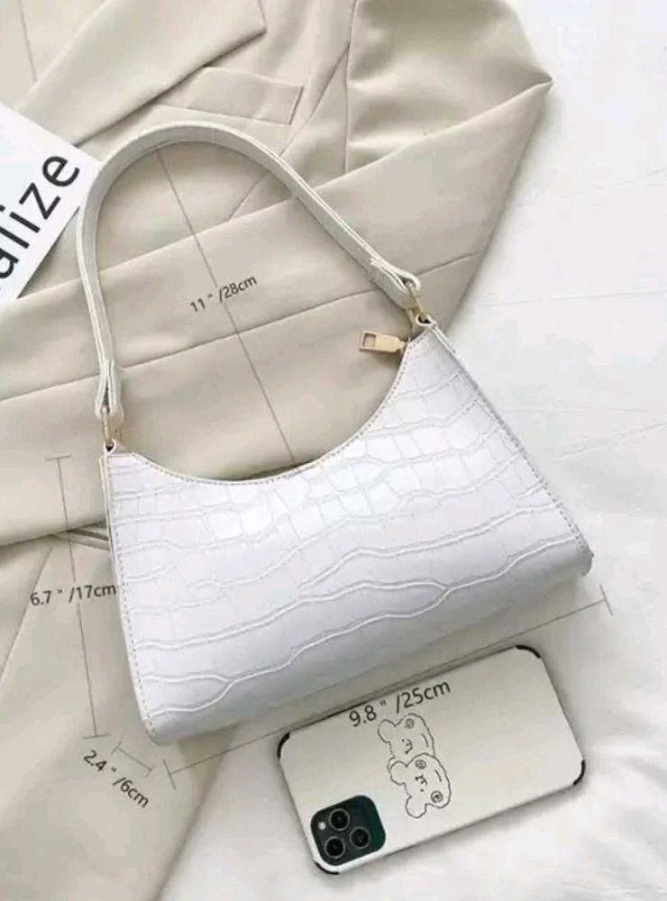 🕊️White Croc-Embossed Shoulder Bag
