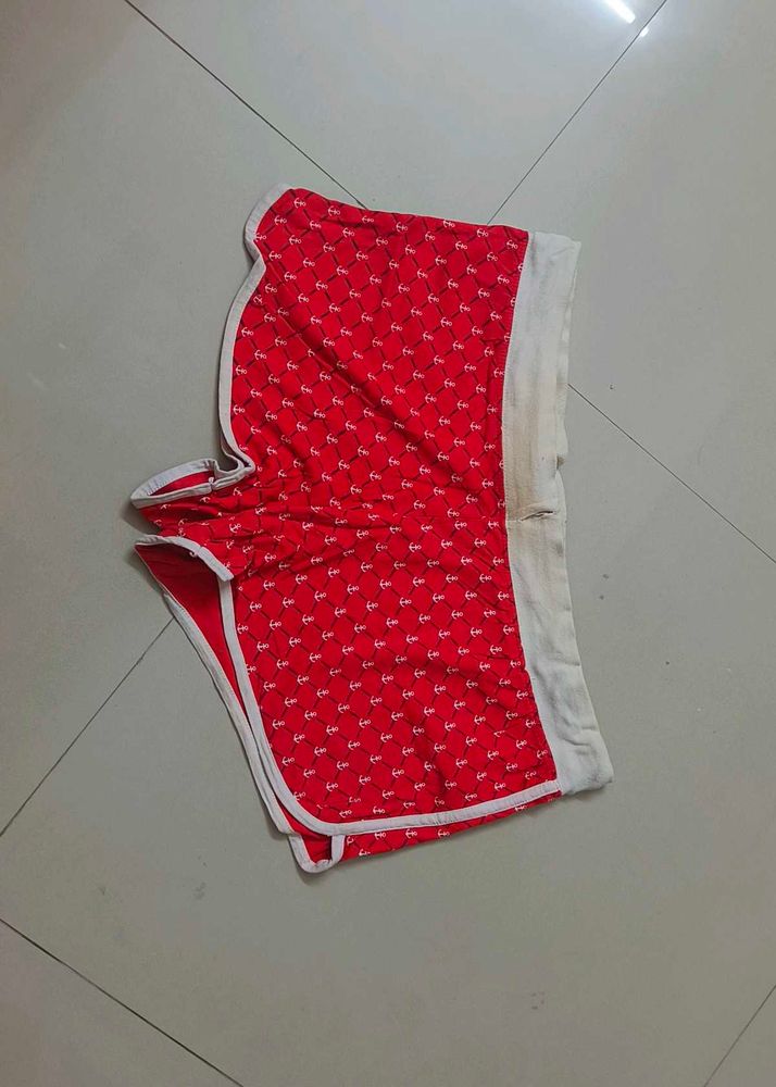 Red Short
