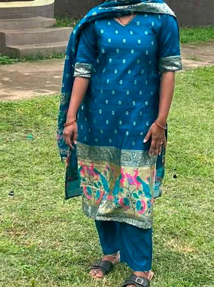 Blue Kurta Set with Peacock Design
