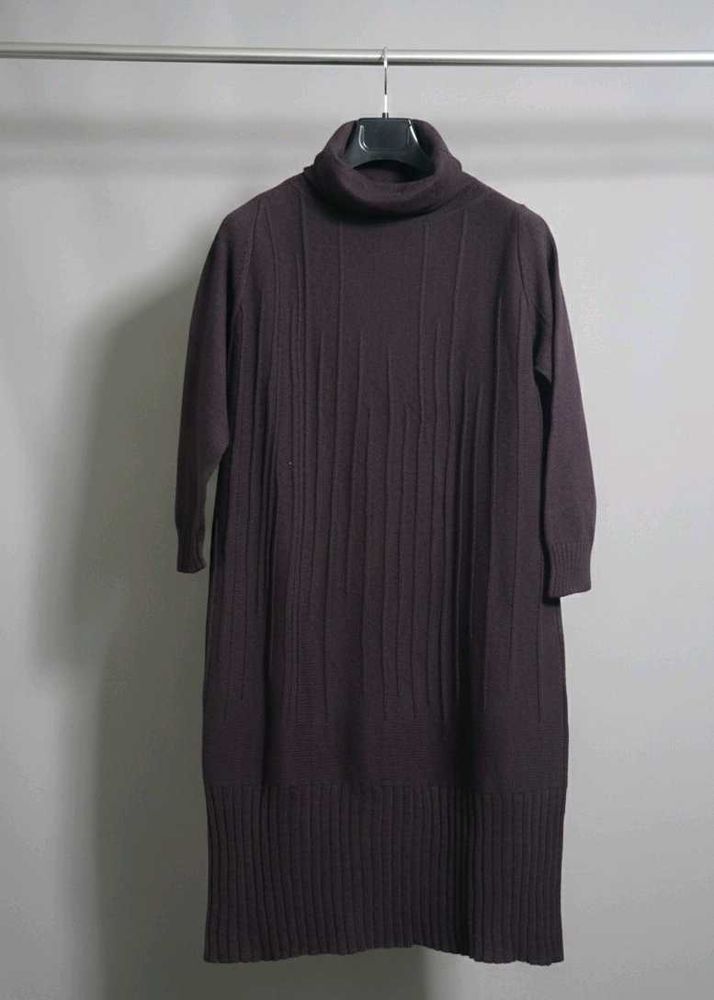 Elegant Brown Knit Dress
