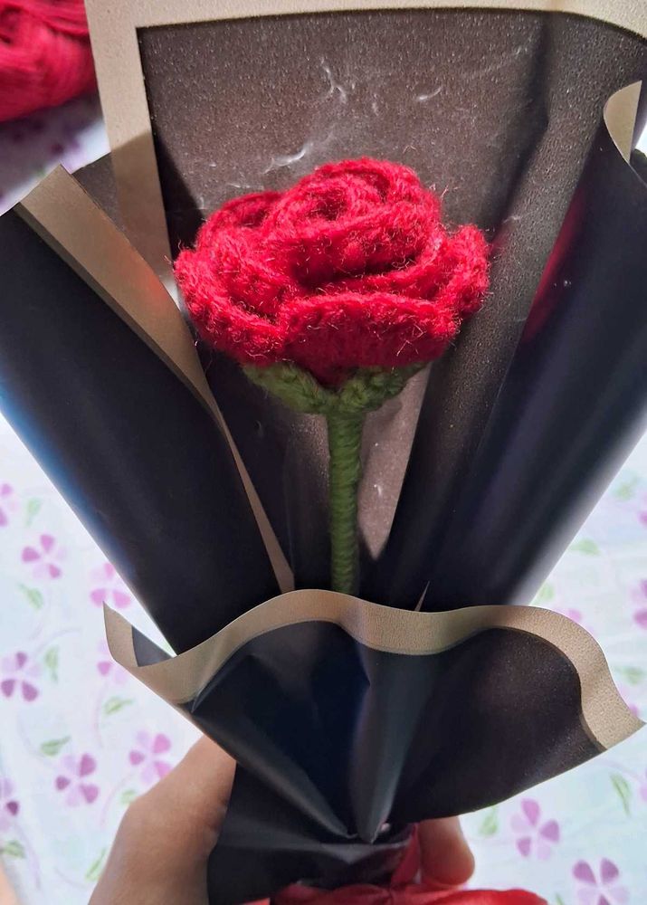Crochet Single Rose Bouquet
