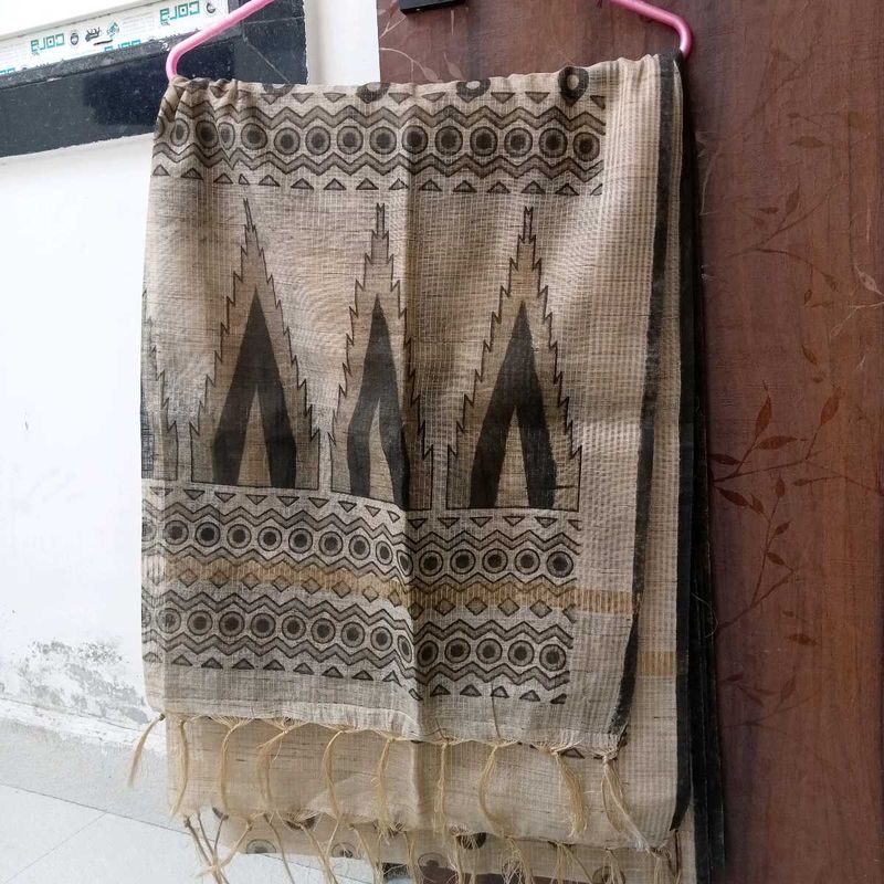 Elegant duppata with Unique Print