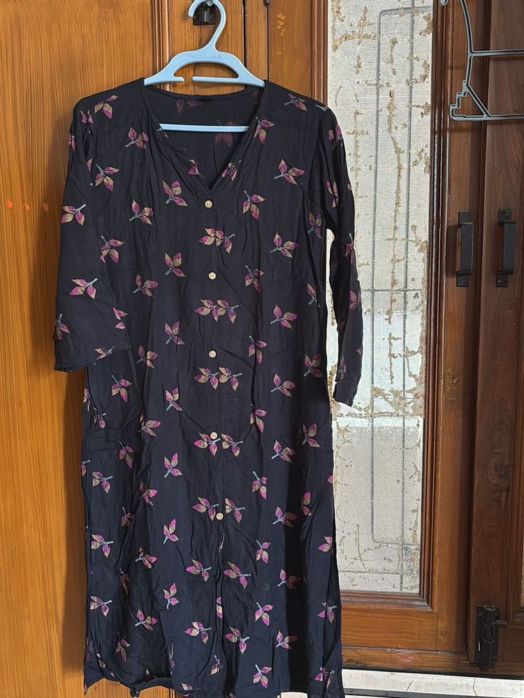 Stylish black- magenta Leaf Print Kurta
