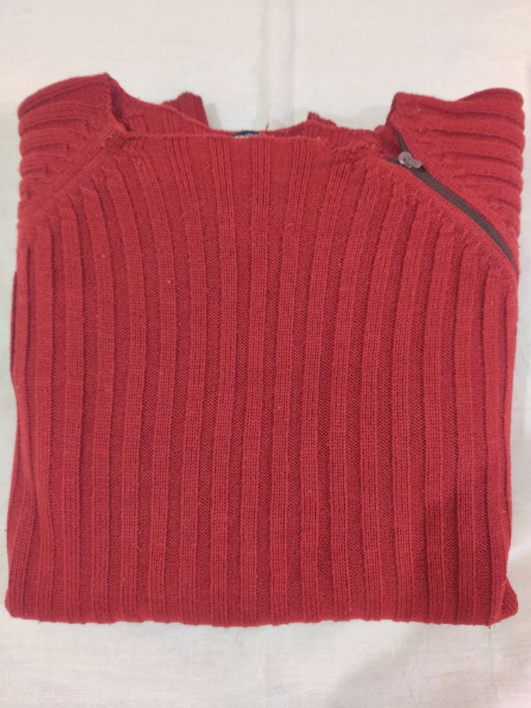 Used Men Sweater In Very Good Condition Medium Siz