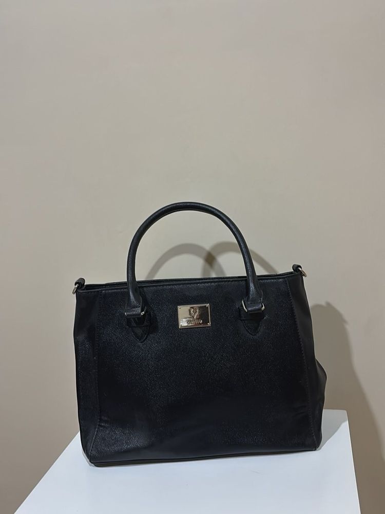 Chic Black Handbag