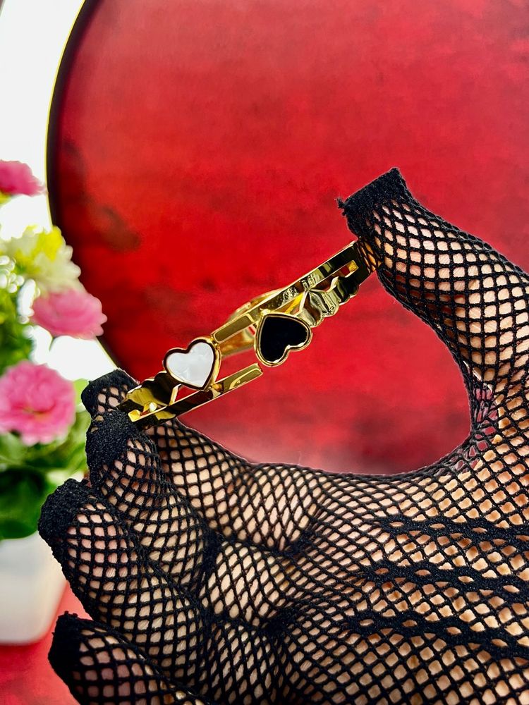 Anti-tarnish Heart Bracelet