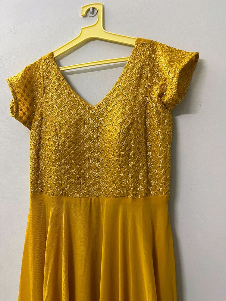 Yellow Gown ✨