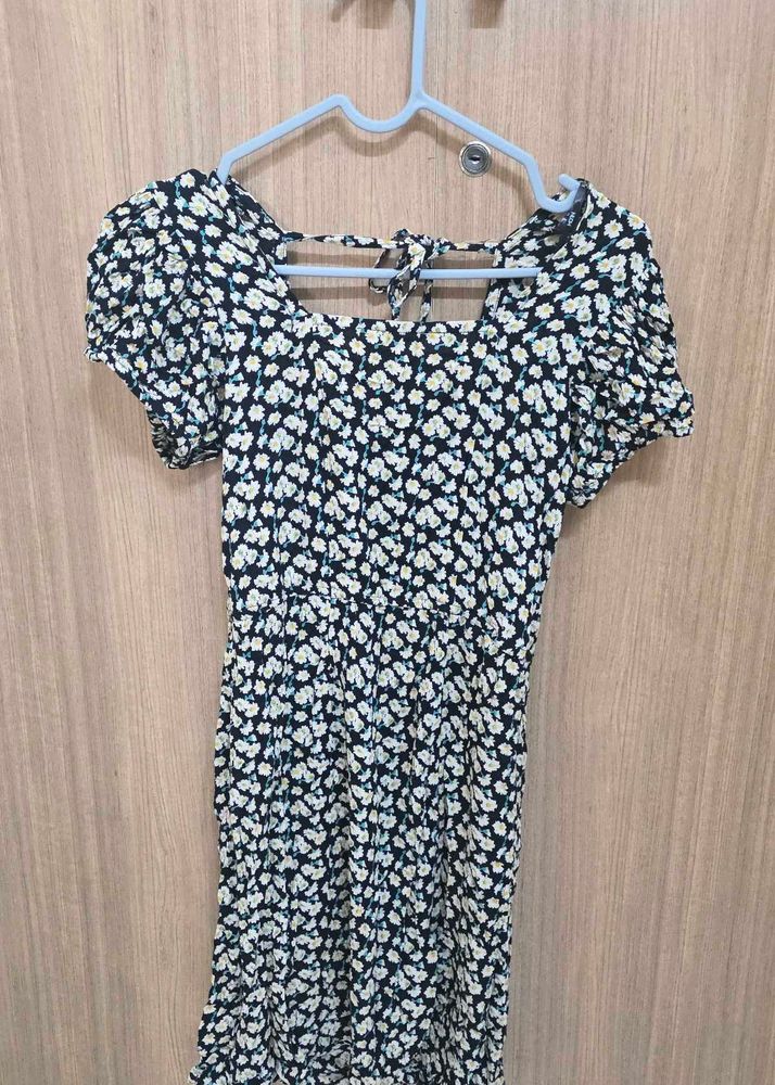 Chic Floral Print Mini Dress
