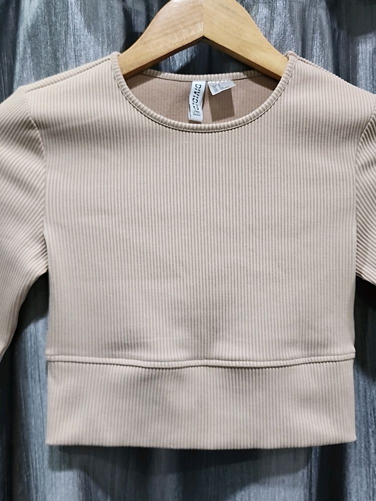 H&amp;M Sport Full Sleeve Tee