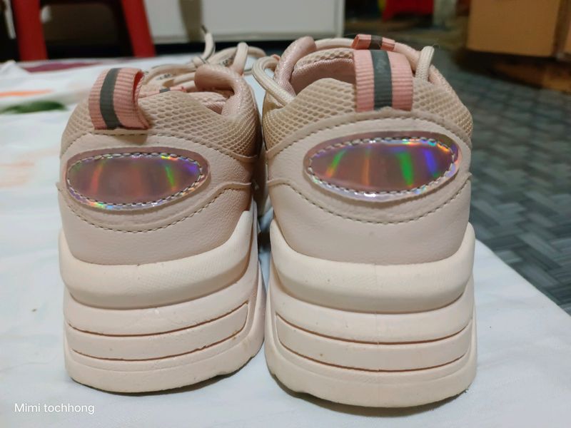 Not Much Flaws Pink Sport Shoe