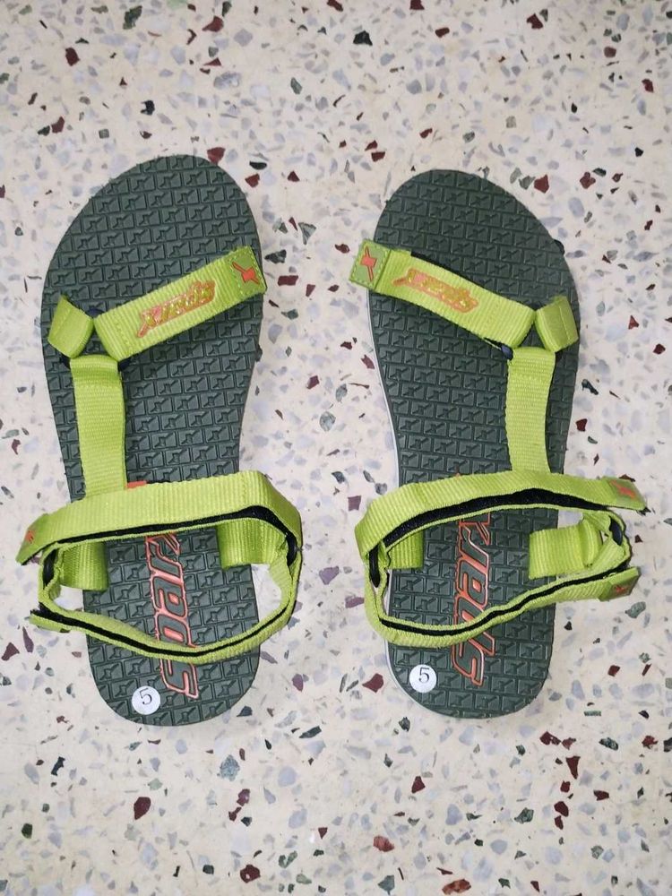 Sparx Comfortable Green Slippers UK 5