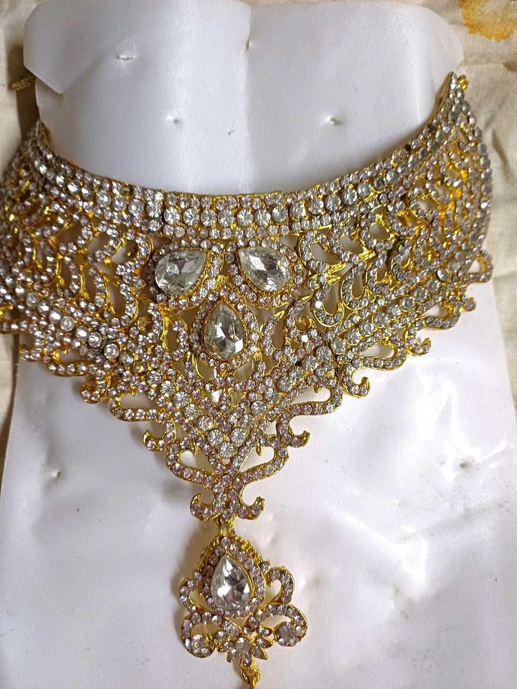 Exquisite Kundan &amp; Crystal Choker Set