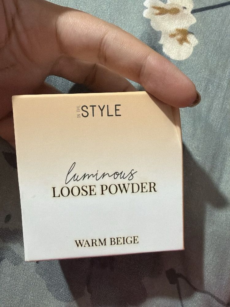 In The Style Luminous Loose Powder
