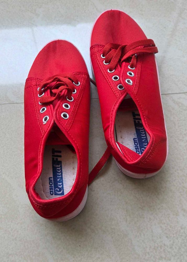 Vibrant Red Casual Sneakers