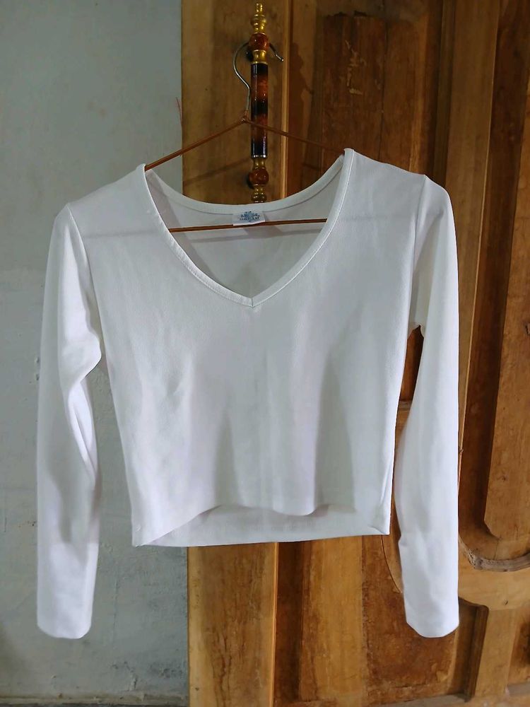 White V-Neck Long-Sleeve Fitted Crop Top