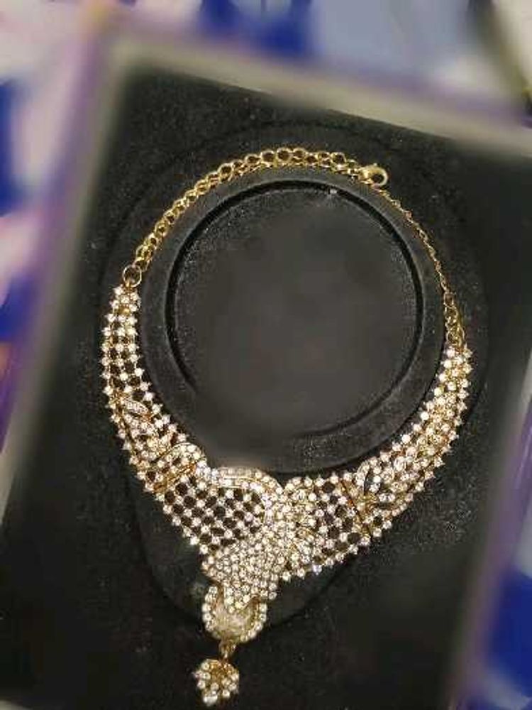 Stunning Necklace Set