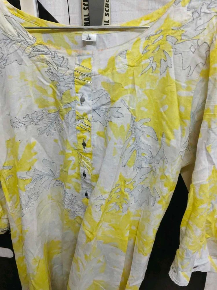 Yellow &amp; White Leaf Print Kurta